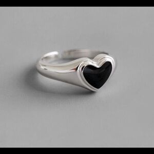 Chic Silver Heart Ring with Black Detail